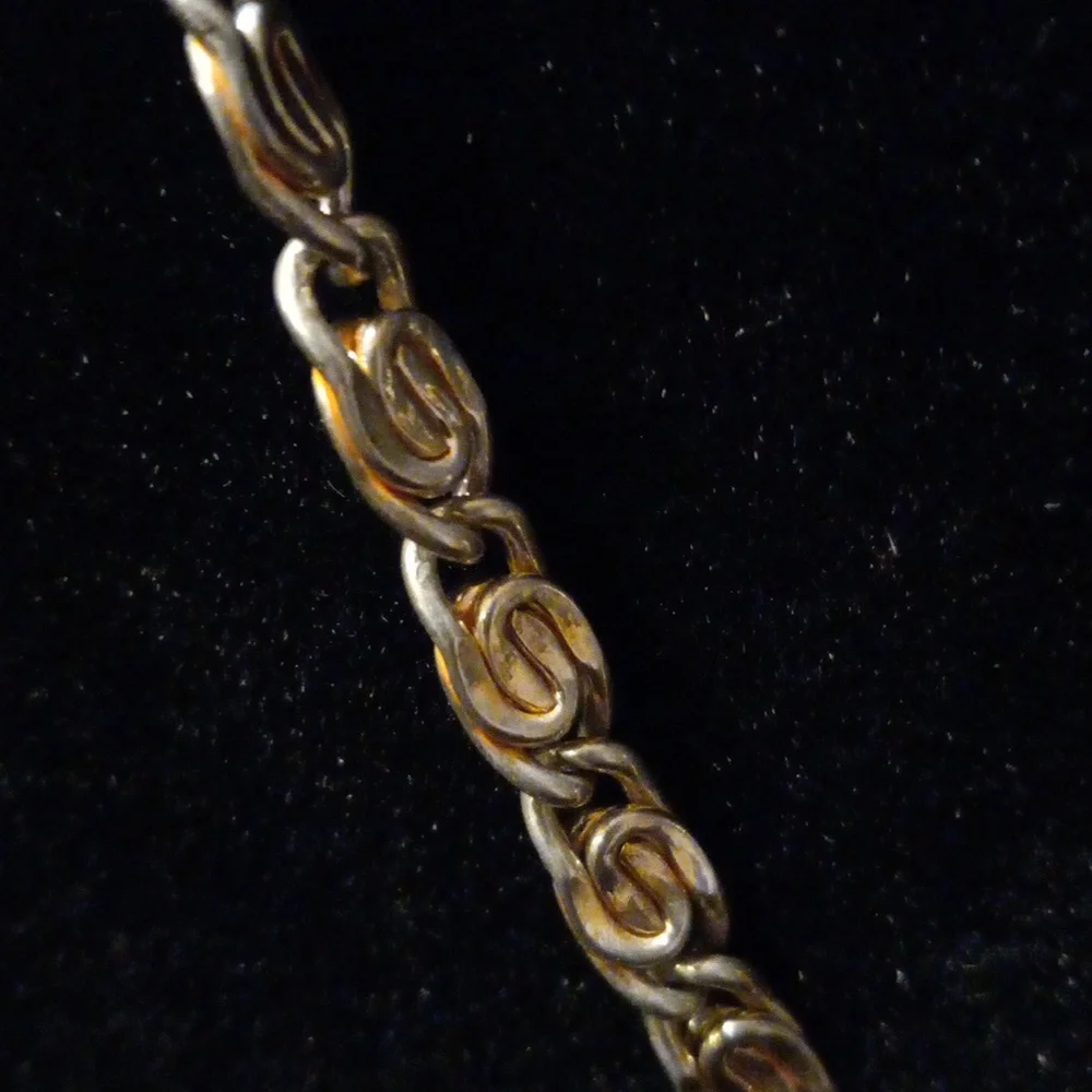 28" long rare vintage Monet Spiral snail link chain. GP beauty - Picture 4 of 4